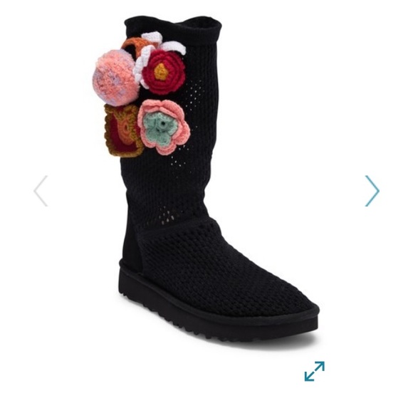 UGG Special edition crochet classic floral - Picture 3 of 8